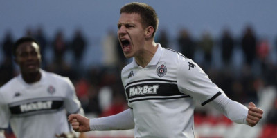 Milioni na stolu, ali... Zašto Partizan ne sme da proda Ugrešića Italijanima?