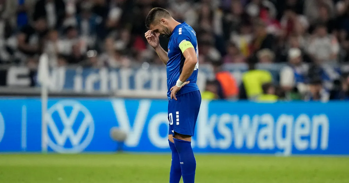 28:1