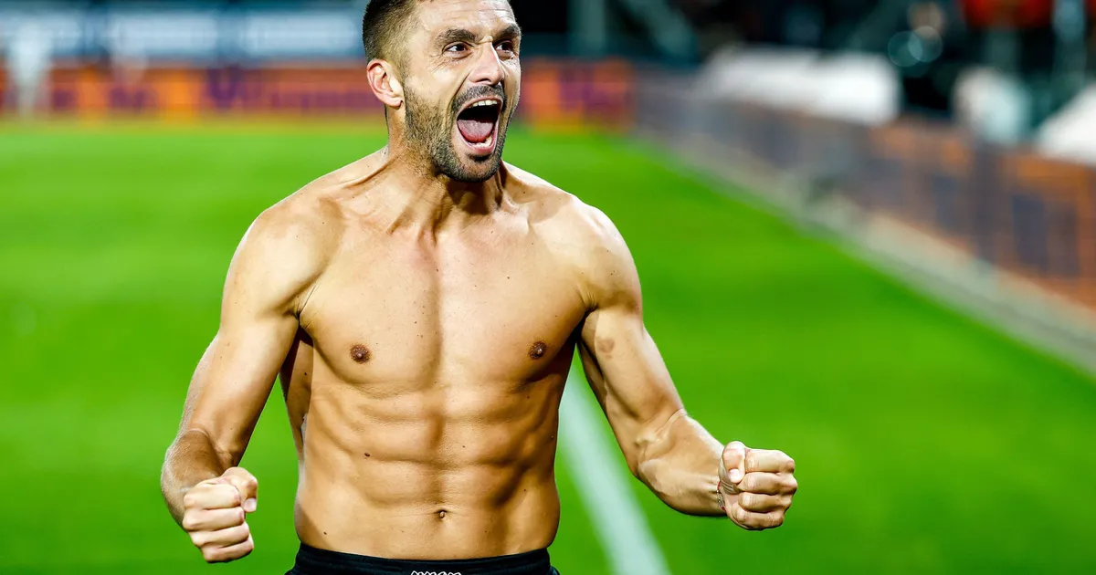 Dušan Tadić odveo NEC preko Olimpijakosa do plejofa za Ligu šampiona