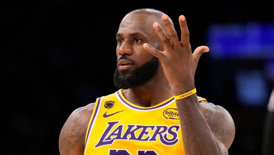 ZEMLjOTRES U NBA LIGI: Lebron Džejms napustio LA Lejkerse