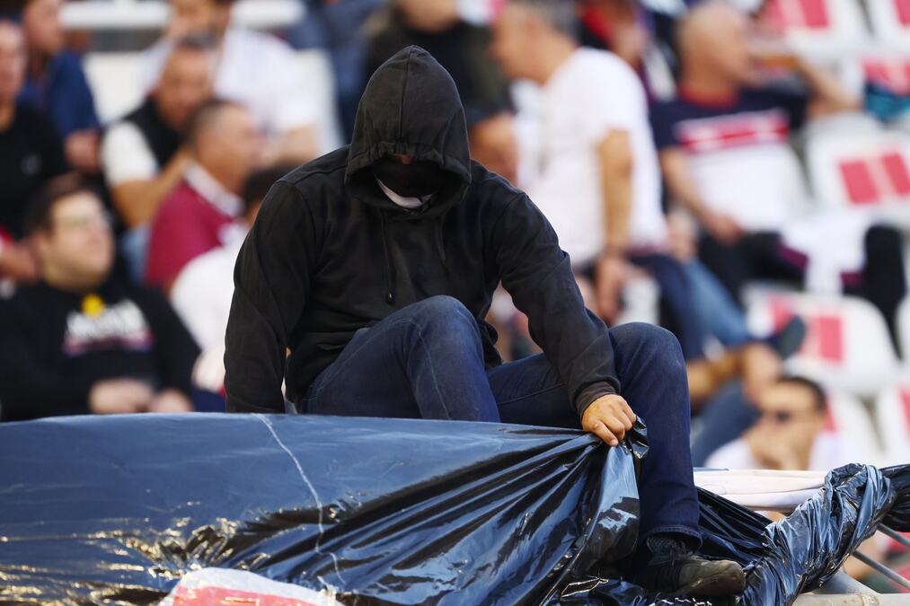 HAOS U SPLITU NE JENJAVA! Torcida prekršila nepisano navijačko pravilo: Navijači Ajaksa izneli šokantne tvrdnje!