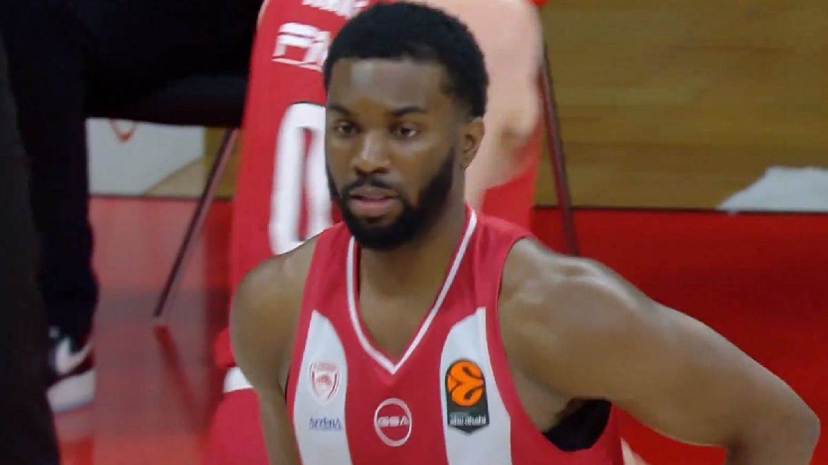 Bio je jedan od najboljih u Evropi, a onda je počeo pakao: Olimpijakos objavio saopštenje o Kinanu Evansu