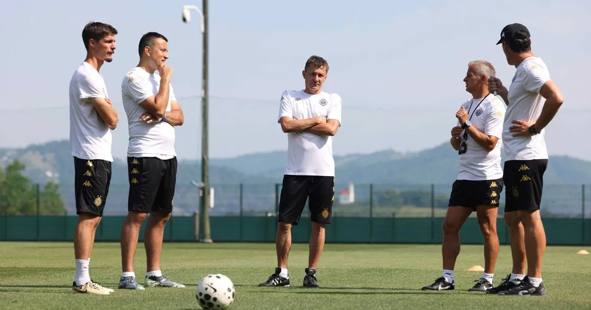 Zemun - Partizan: Poslastica! Saša Ilić po prvi put kao trener crno-belih protiv povratnika u Superligu