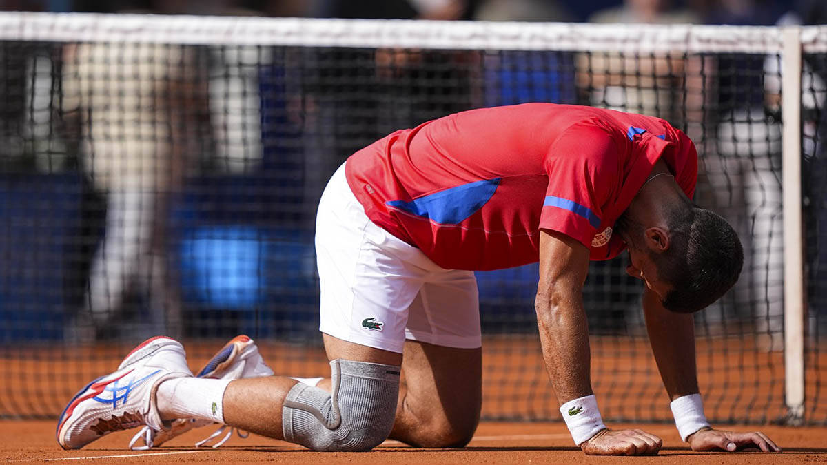 Novak je pao na zemlju i počeo da se trese i da plače: Tog dana je Đoković postao najveći ikada i to im smeta