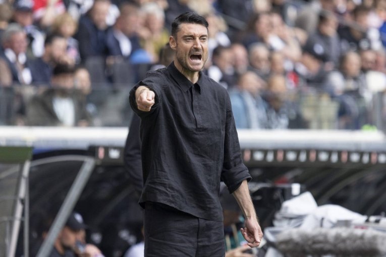 ZVANIČNO! POTPISAO ALBERT RIJERA: Crvena zvezda predstavila novog trenera na način o kojem će se dugo pričati (VIDEO)