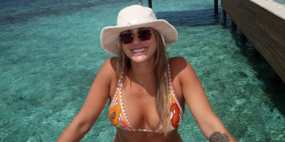 Sve puca od seksepila! Sabalenka se skinula u mini kupaći, pa vrelom pozom raspametila fanove (FOTO)