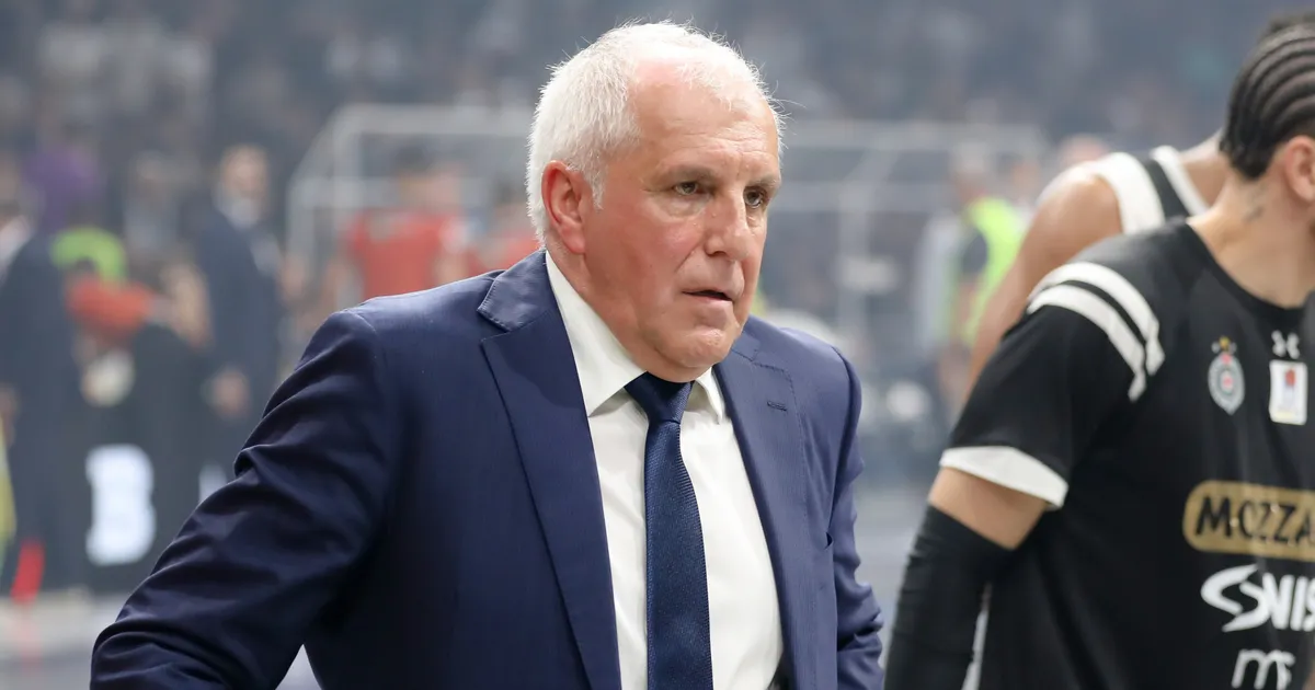 Željko Obradović žestoko vikao na tajmautu protiv crno-belih, jedan košarkaš ga posebno iznervirao