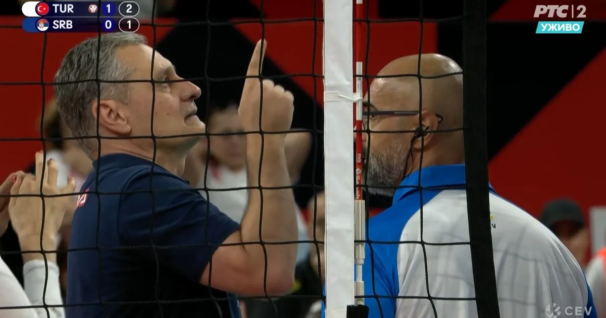 Sudija pokrala Srbiju protiv Turske u polufinalu: Zoran Terzić pobesneo, otužio je da krade, jedva ga smirili!