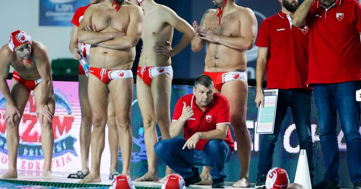 Zvezda ostala bez trenera, nastavlja se potop...