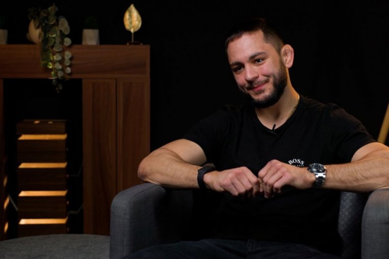 MILOŠ JANIČIĆ PROŠAO KROZ PAKAO! Strašno šta mu se desilo pred UFC spektakl u Beogradu! (VIDEO)
