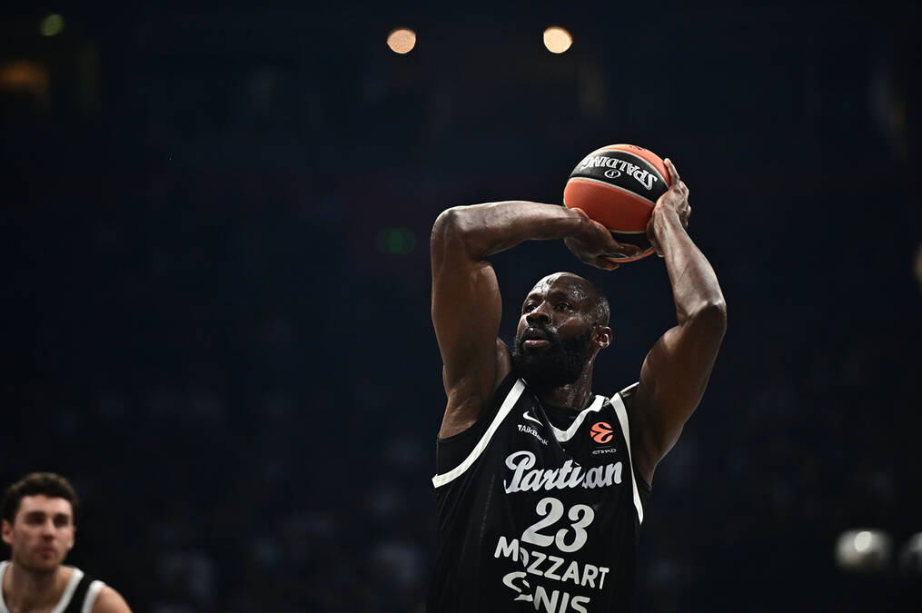 Tonje Džekiri ne igra "večiti" derbi: Užasne vesti za Partizan