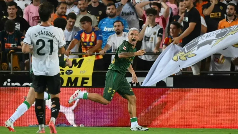 Postoji savršen kontranapad - izveo ga je Betis! Neverovatno šta sve može da promaši Umar Sadik