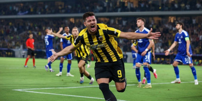 "Protiv svakoga u LŠ ćemo ići na pobedu"! Luka Jović dao obećanje navijačima AEK posle spektakla u Atini