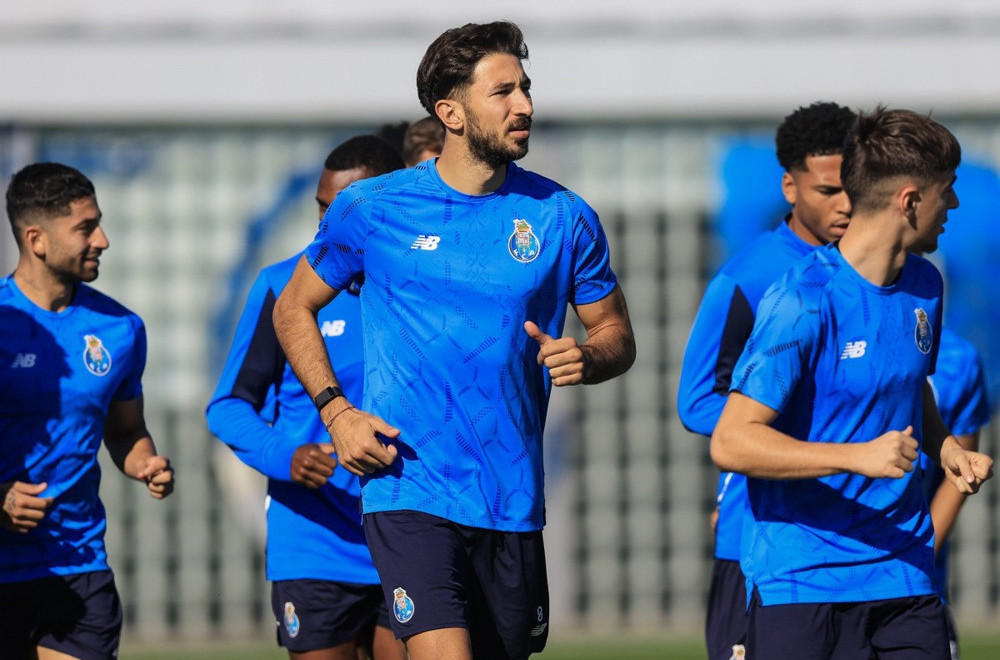 Grujić nije zaboravio AEK: "Čestitam bivšem klubu"