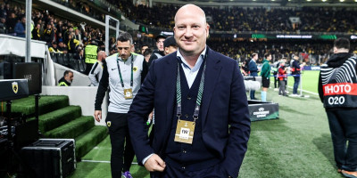 Nikolić pred Mančester siti: Nećemo se braniti na Etihadu, u Grčkoj moram da ih budim