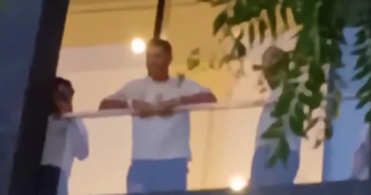 Ronaldo napravio ludnicu pred meč s Hrvatima! Kristijano izašao na terasu hotela, navijači trčali da ga vide