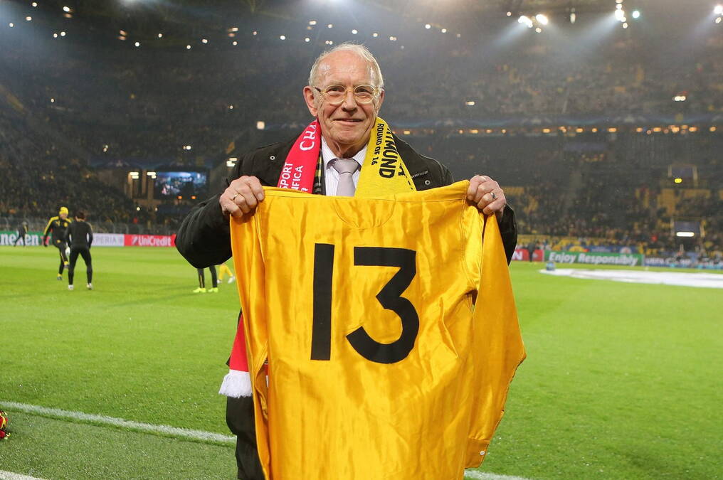 "Nedostajaćeš nam, počivaj u miru": Borusija Dortmund se oprostila od legendarnog fudbalera