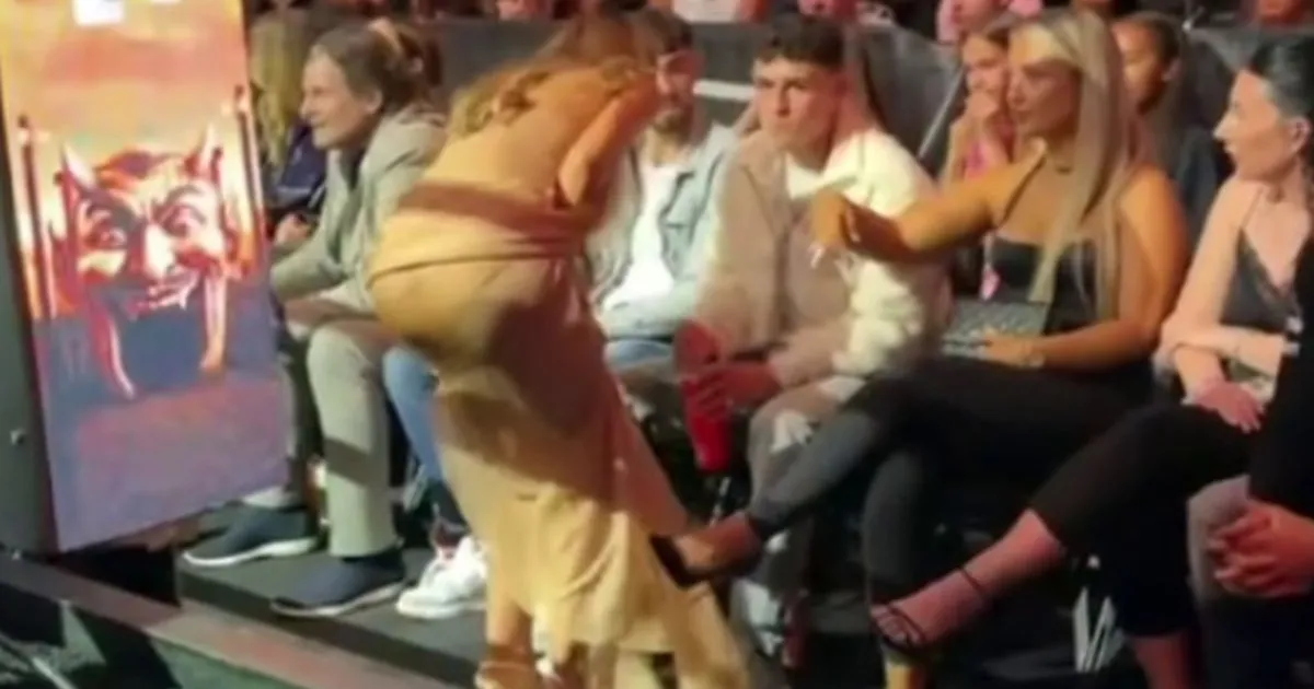 Glumica za odrasle prišla zvezdi Premijer lige, a potez njegove žene obilazi svet