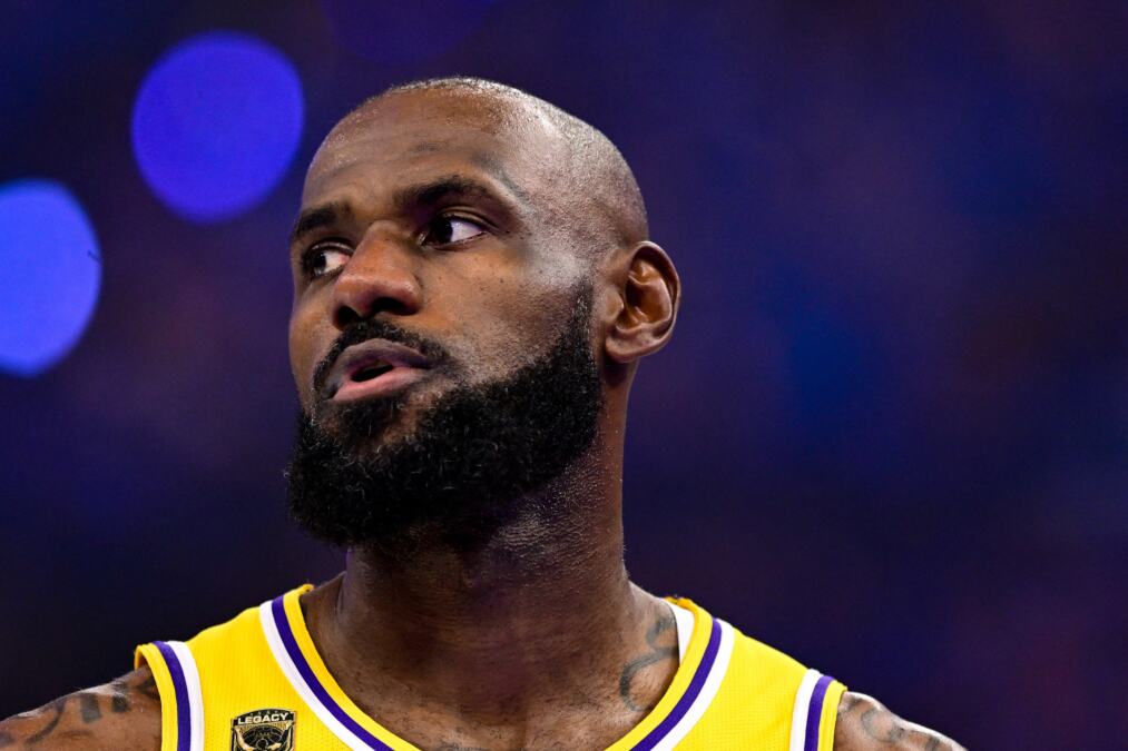 ISPLIVALA ŠOKANTNA ISTINA! LEBRON ZARAĐUJE SILNE MILIONE, A U STVARI JE PRAVA CICIJA! Njegov prijatelj otkrio nepoznate detalje - Džejms ovo NIKADA NE RADI...