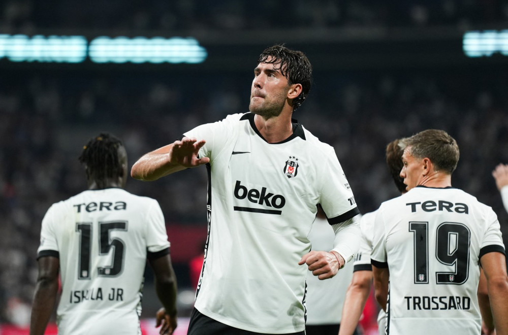 Vlahović: "Osetio sam da je Bešiktaš pravi za mene u Juventusu nisu pričali o novom ugovoru"
