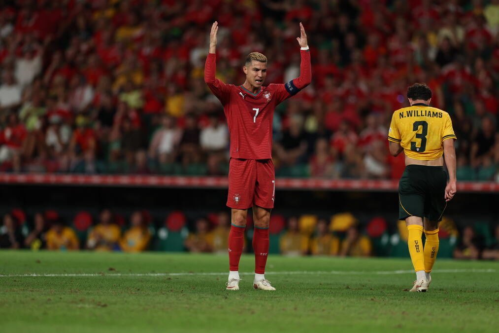 KRISTIJANO RONALDO PONOVO BEZ UČINKA: Portugal minimalcem srušio Vels, strašni Haland sa dva gola srušio Dansku!