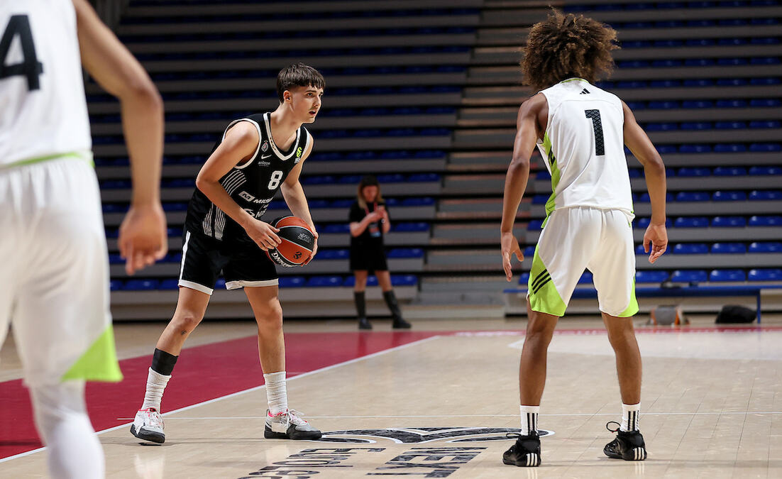 PARTIZAN OSTAO BEZ VELIKOG BISERA! Jedan od najtalentovanijih mladih bekova napustio crno-bele i otišao u Ameriku!