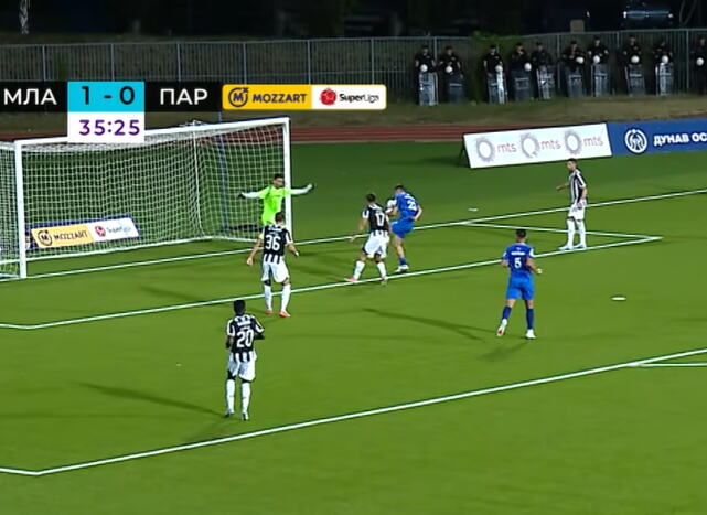 POTPUNA KATASTROFA PARTIZANA U LUČANIMA! Mladost postigla i drugi gol! Reakcija odbrane Parnog valjka je sramotna, crno-beli su u nokdaunu! VIDEO