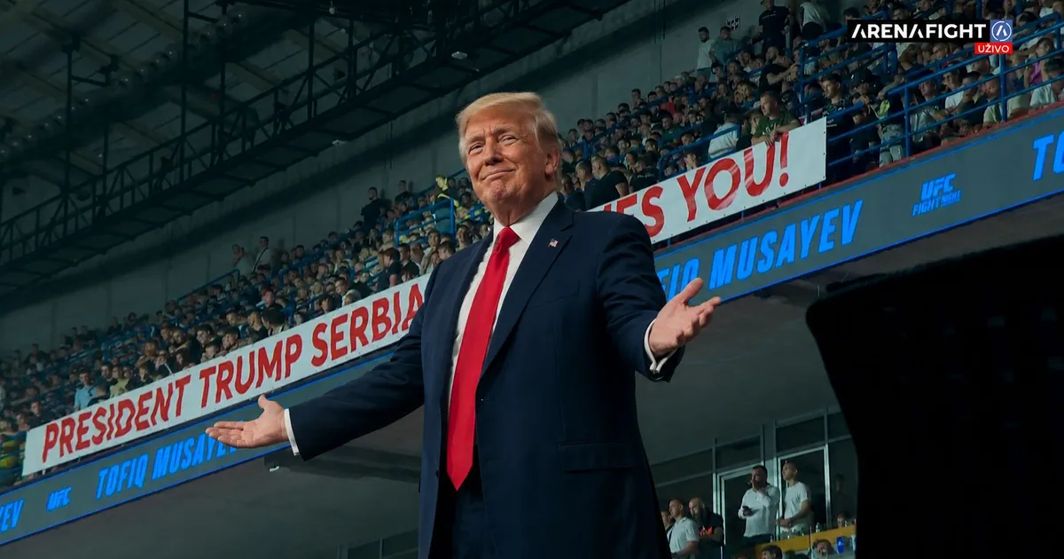 Oglasio se Donald Tramp zbog transparenta na UFC u Beogradu