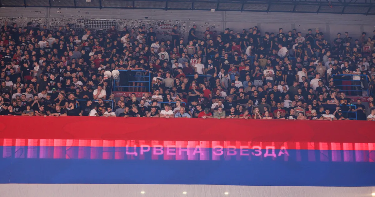 Delije spremile najdužu zastavu Srbije pred meč sa Žalgirisom