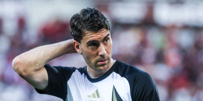 Juventus se ponovo ogrešio o Vlahovića: Nude mu novi ugovor, a dovode mu zamenu iza leđa!