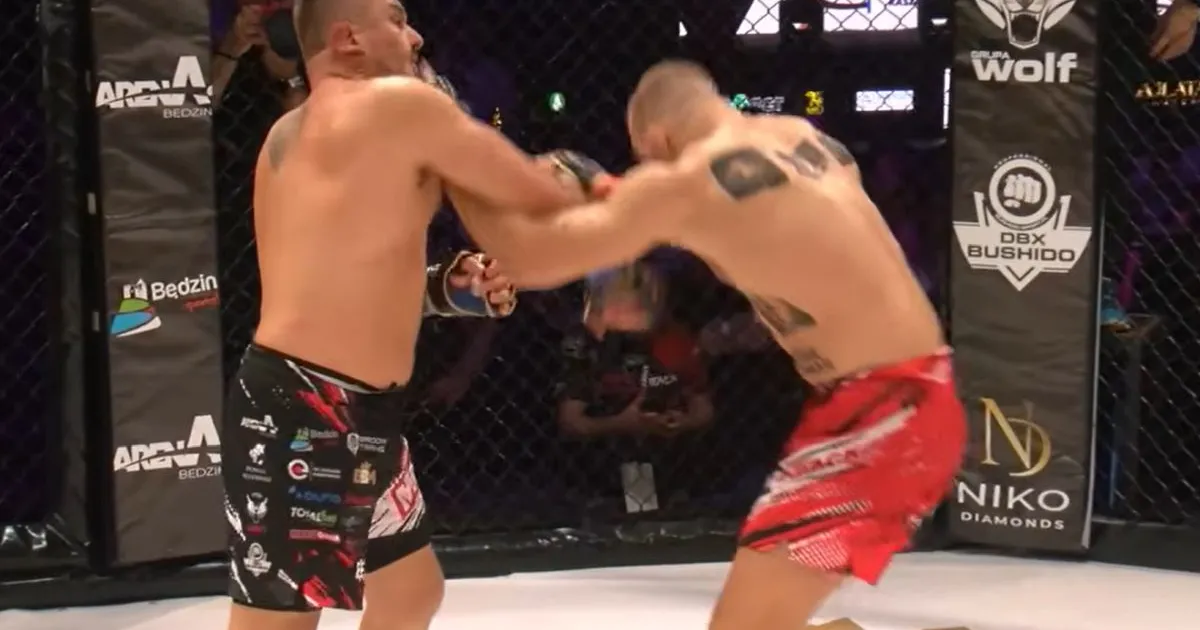 Ima 52 godine, uskočio kao MMA zamena, a onda za 45 sekundi srušio 20 godina mlađeg diva od dva metra!