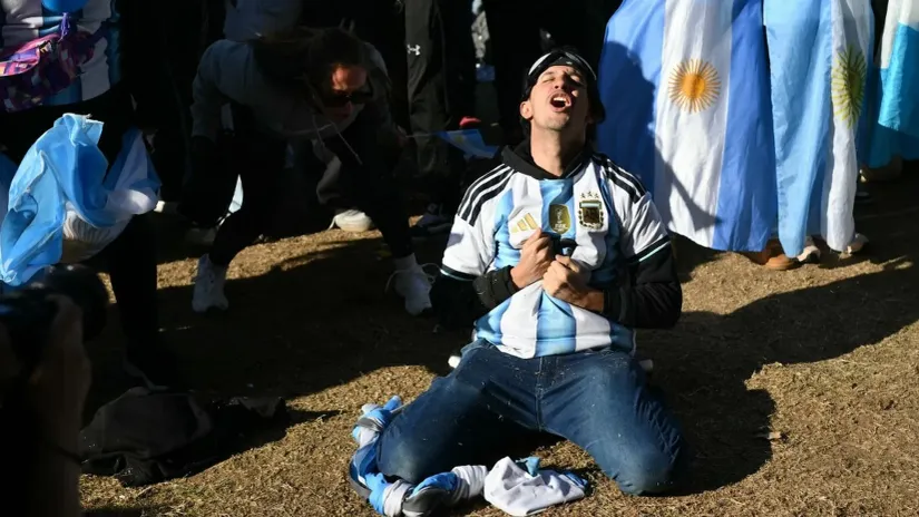 Kao nigde na svetu: Dajte asada i vina, samo nek gazi Argentina (VIDEO)