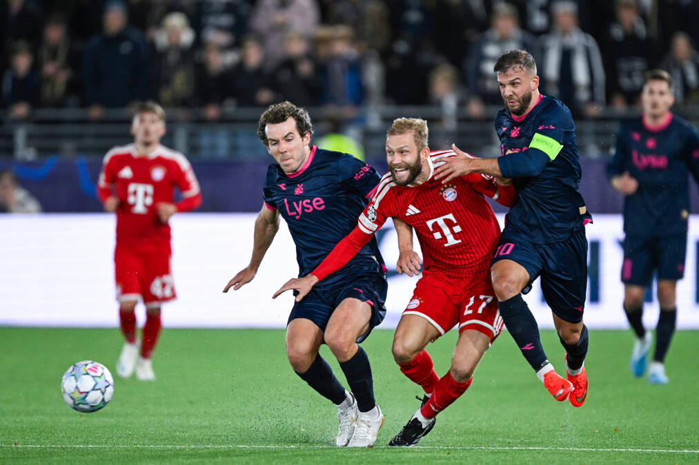 Bajern Minhen šokiran u poslednjoj sekundi: Zlatko Tripić ušao u glavu nemačkom gigantu i razbio ga