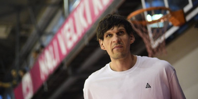 Eeej, je*aću ti... Boban Marjanović hteo da tuče navijača, Dončić ga jedva smirio (VIDEO)