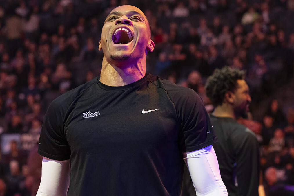 GLEDAO JE KAKO MU NAJBOLJI PRIJATELJ UMIRE NA TERENU! Sa 15 godina doživeo JEZIVU TRAGEDIJU, pa postao NBA legenda! Zbog Jokićeve pretnje neće mirno u penziju!
