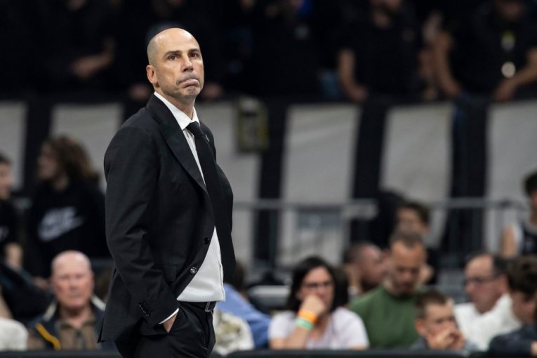 "KARLIK DŽONS BOG, A PARTIZAN IMA JEDAN PROBLEM": Slavni trener progovorio o situaciji u Humskoj!