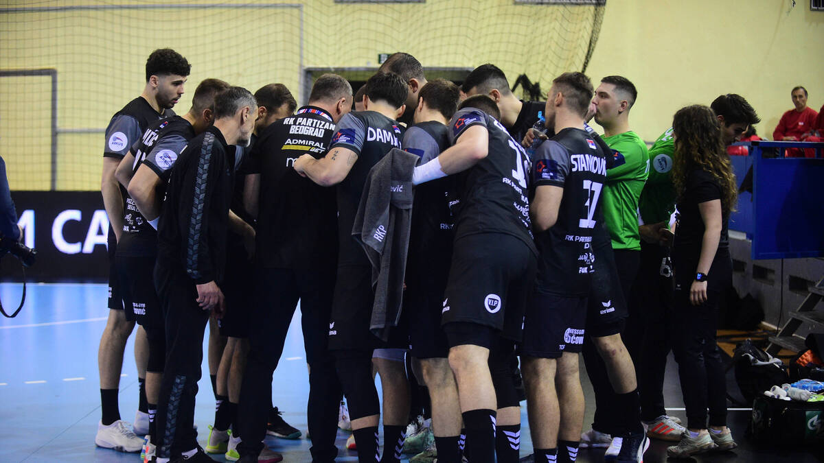 Partizan u istorijsku sezonu ulazi bez levih bekova: "Od trećeg treninga su krenule povrede"