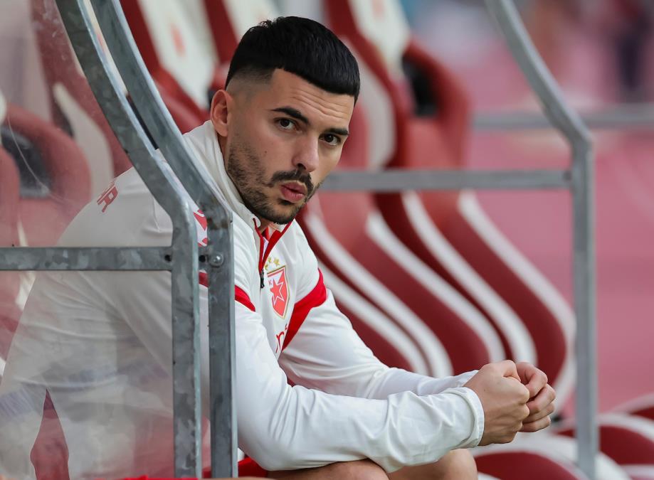 RADONJIĆ PRED NOVOM ODLUKOM: Stigle ponude sa četiri strane sveta, jedan klub posebno uporan!