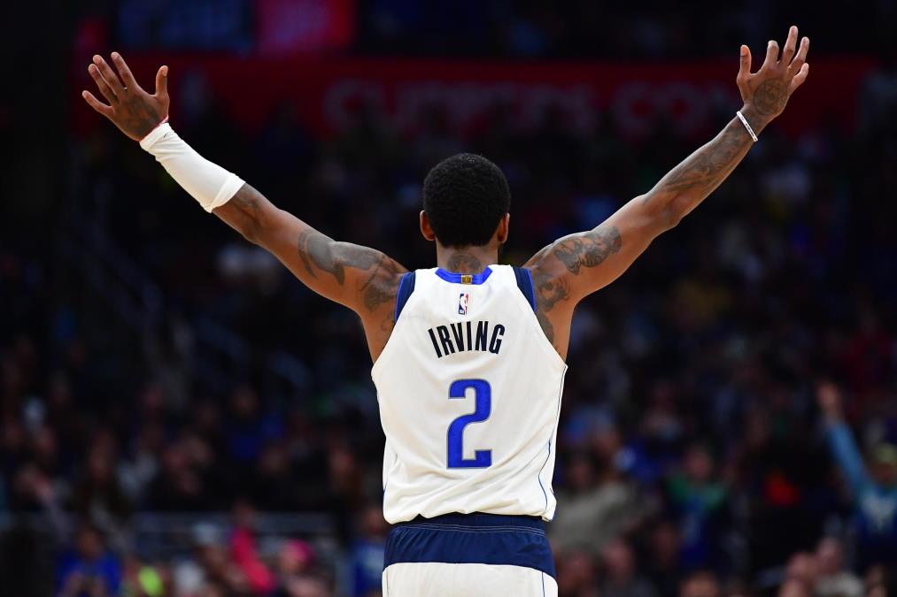 NBA ZVEZDA SE VRAĆA POSLE 20 MESECI! Kajri Irving ponovo na parketu!