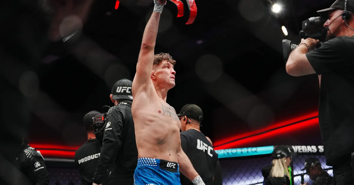Jedan od najiskusnijih UFC boraca ekspresno nokautiran za 35 sekundi, pa se penzionisao!