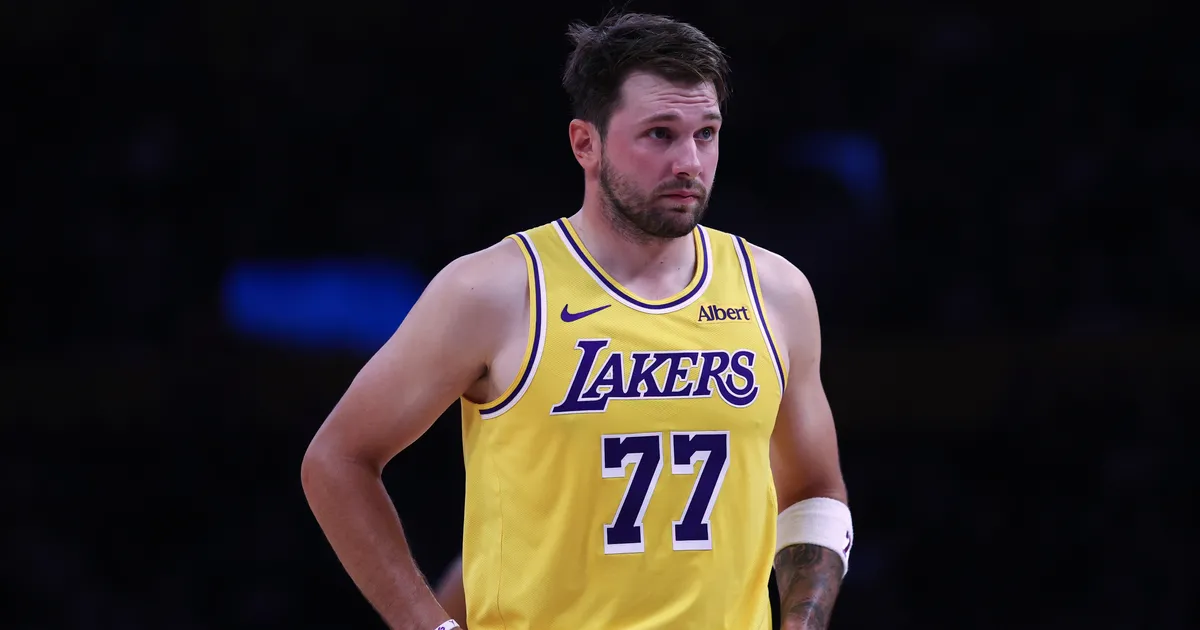 Nestvarni Luka Dončić: Sezona nije ni počela, već pokazao da mu Lebron Džejms ne treba!