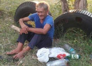 POTRESNO! ČUVENI FUDBALER POSTAO BESKUĆNIK! Spava na ulici, skuplja flaše da preživi, a sinovi mu žive u ultra luksuznoj vili...