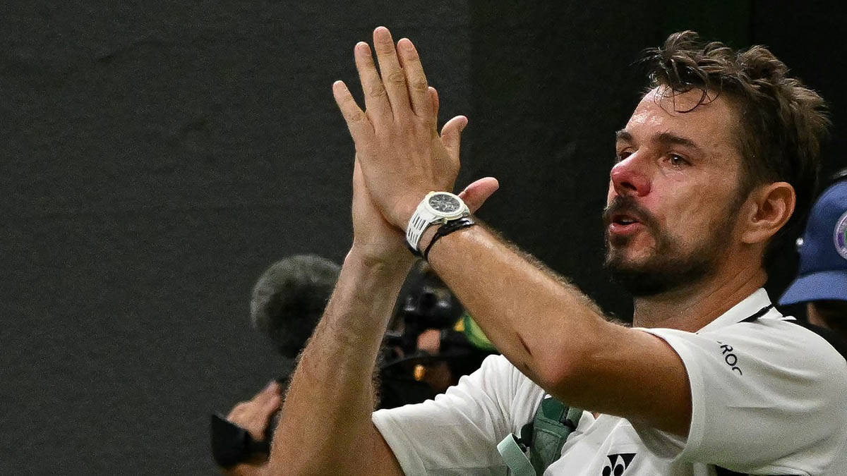 "Ne želim da se penzionišem, ali moram": Vavrinka se u suzama oprostio od Vimbldona, svi su ustali zbog njega