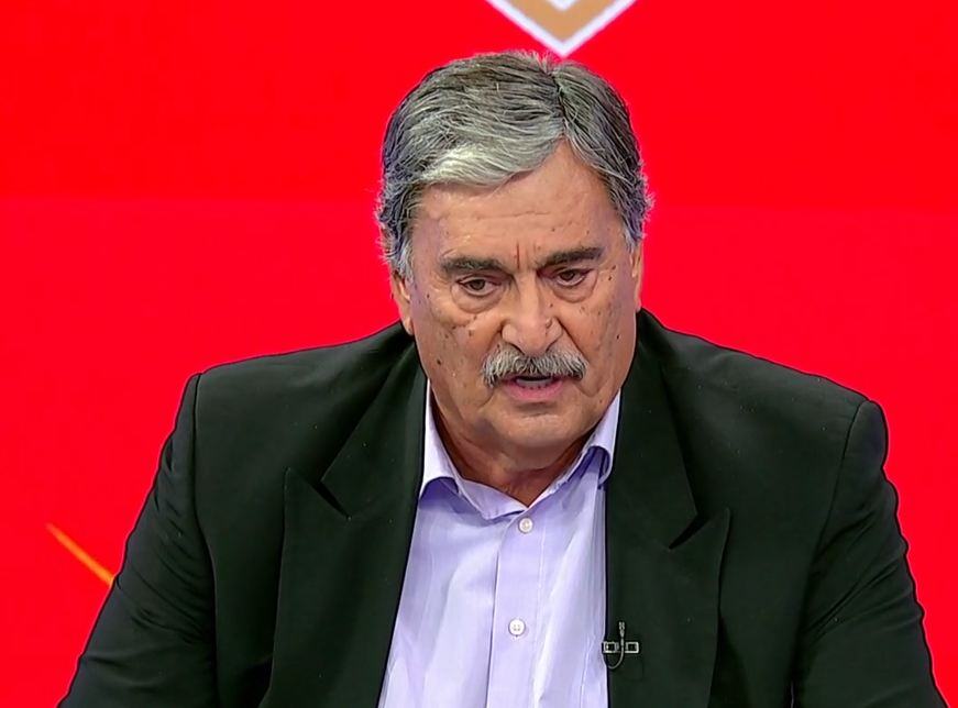 "DRZAK, A NE MOŽE DA DOBACI!" Zvezda obradovala Đurovića, ali jedan igrač mu je PONOVO DIGAO PRITISAK!