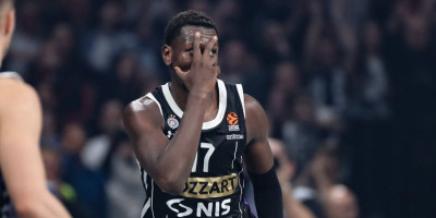 Zvanično: Bonga predstavljen u Panatinaikosu, poznato koliko će inkasirati Partizan