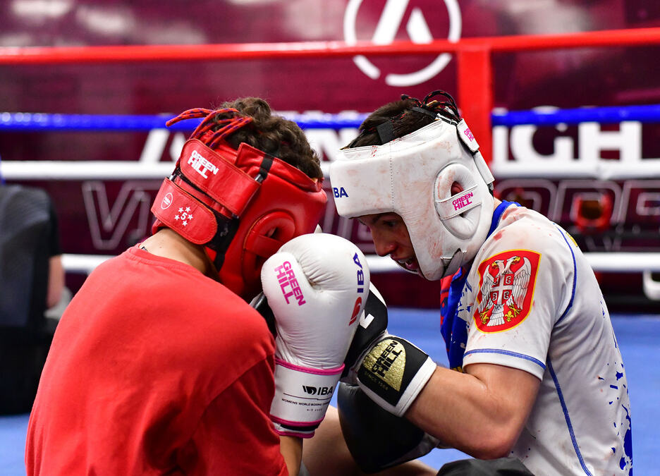JOŠ 20 DANA DO POČETKA EVROPSKOG OMLADINSKOG PRVENSTVA U BOKSU: Filip Stanojević i Nikola Bogatinoski: Spremni smo za borbu za evropske medalje u Loznici