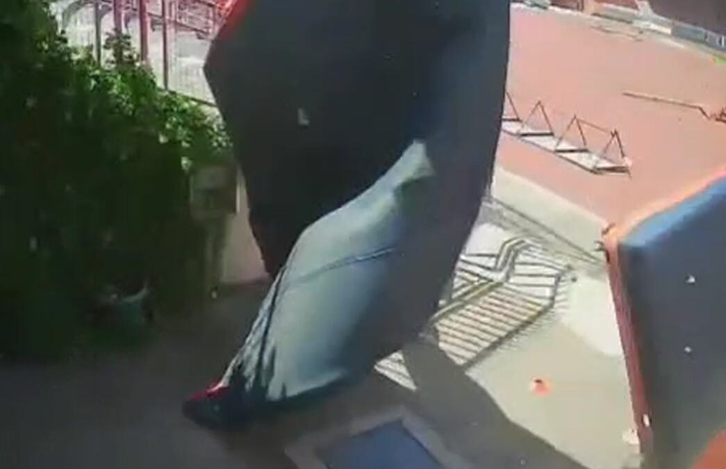 TORNADO U SRBIJI! Leteli sunđeri od 100 kg, dramatične scene kao iz filma! (VIDEO)