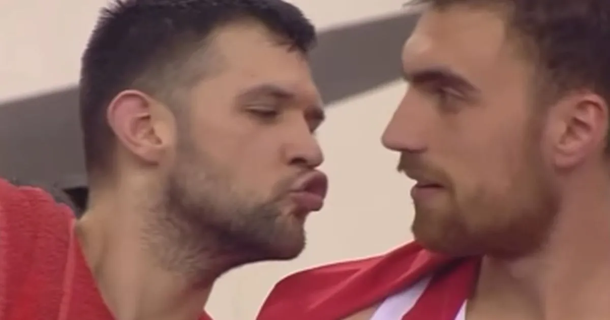 "Ne možeš bez mene": Milutinov podelio čuveni pokušaj poljupca zbog legende Olimpijakosa