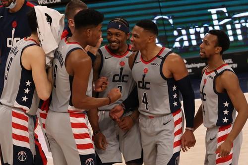 ŠOK! JEDAN OD NAJBOLJIH NBA IGRAČA IKADA ZAVRŠIO KARIJERU! Oborio silne rekorde, osvojio zlatne medalje, promenio mnoge klubove, pa OTIŠAO U PENZIJU!