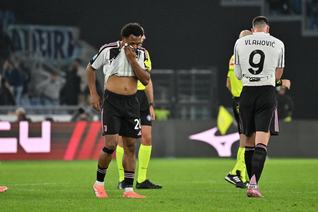 VLAHOVIĆ MU BIO PROBLEM?! Bivši napadač Stare dame otkrio šta se dešavalo u Juventusu, pa UDARIO PO SRBINU!